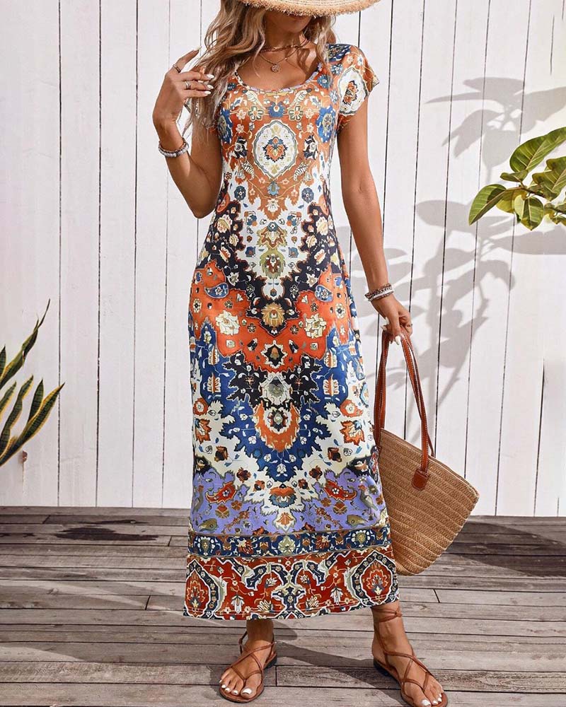 Kleurrijke casual jurk met print en splitten