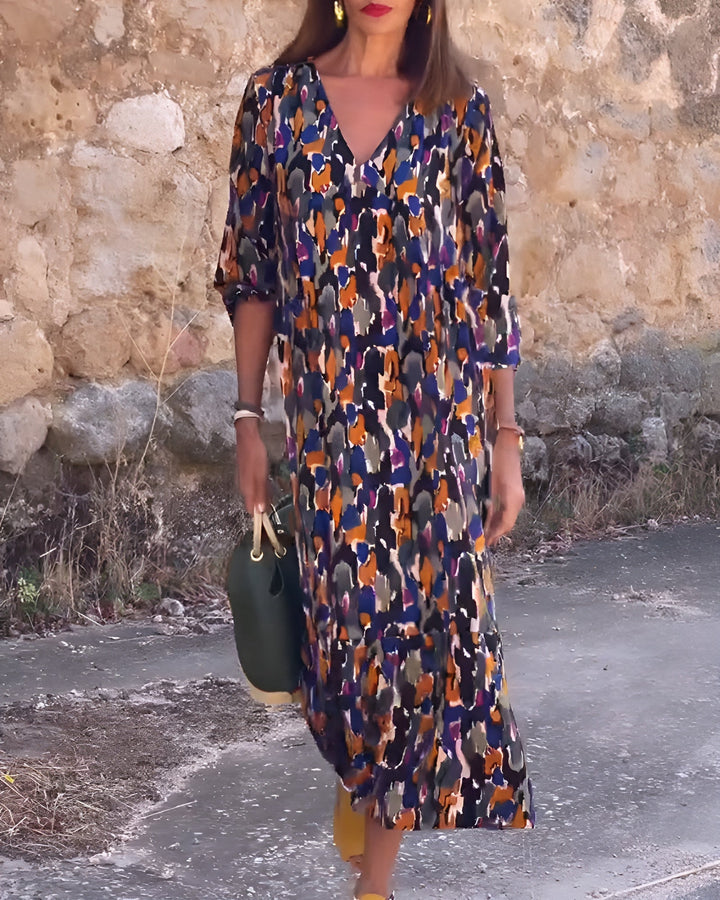 V-hals jurk met retroprint