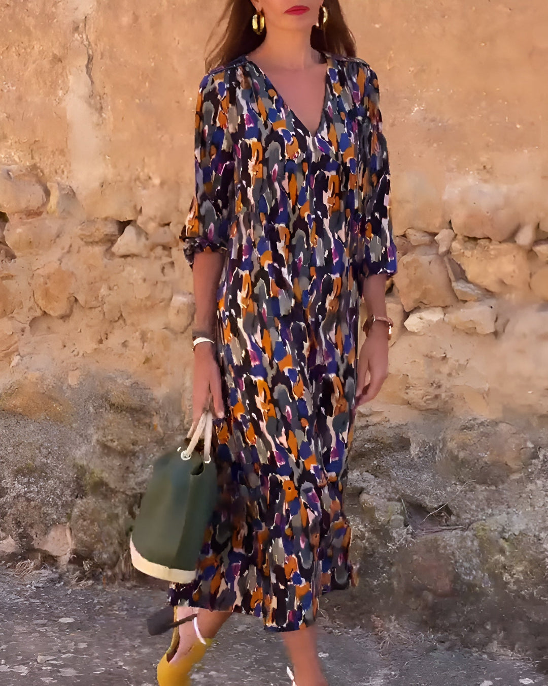 V-hals jurk met retroprint