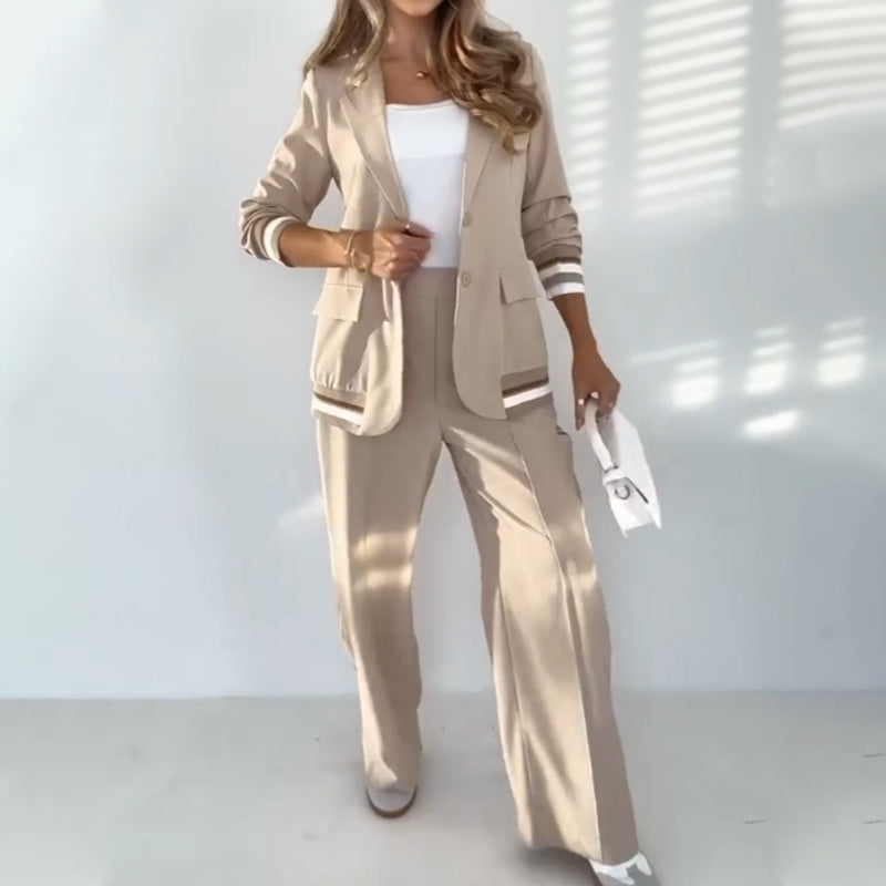 Mia™ – Blazer en wijde broekset